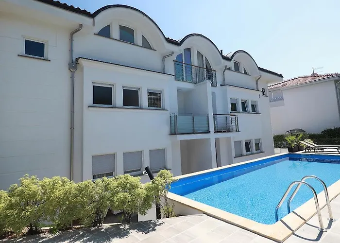 Sea View In شقة Ičići